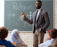 SchülerInnen mit und ohne Kopftuch